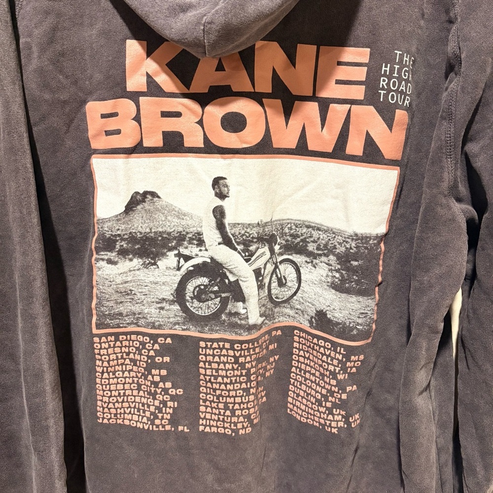 Kane Brown The High Road Tour Hoodie - Picture 8 of 8